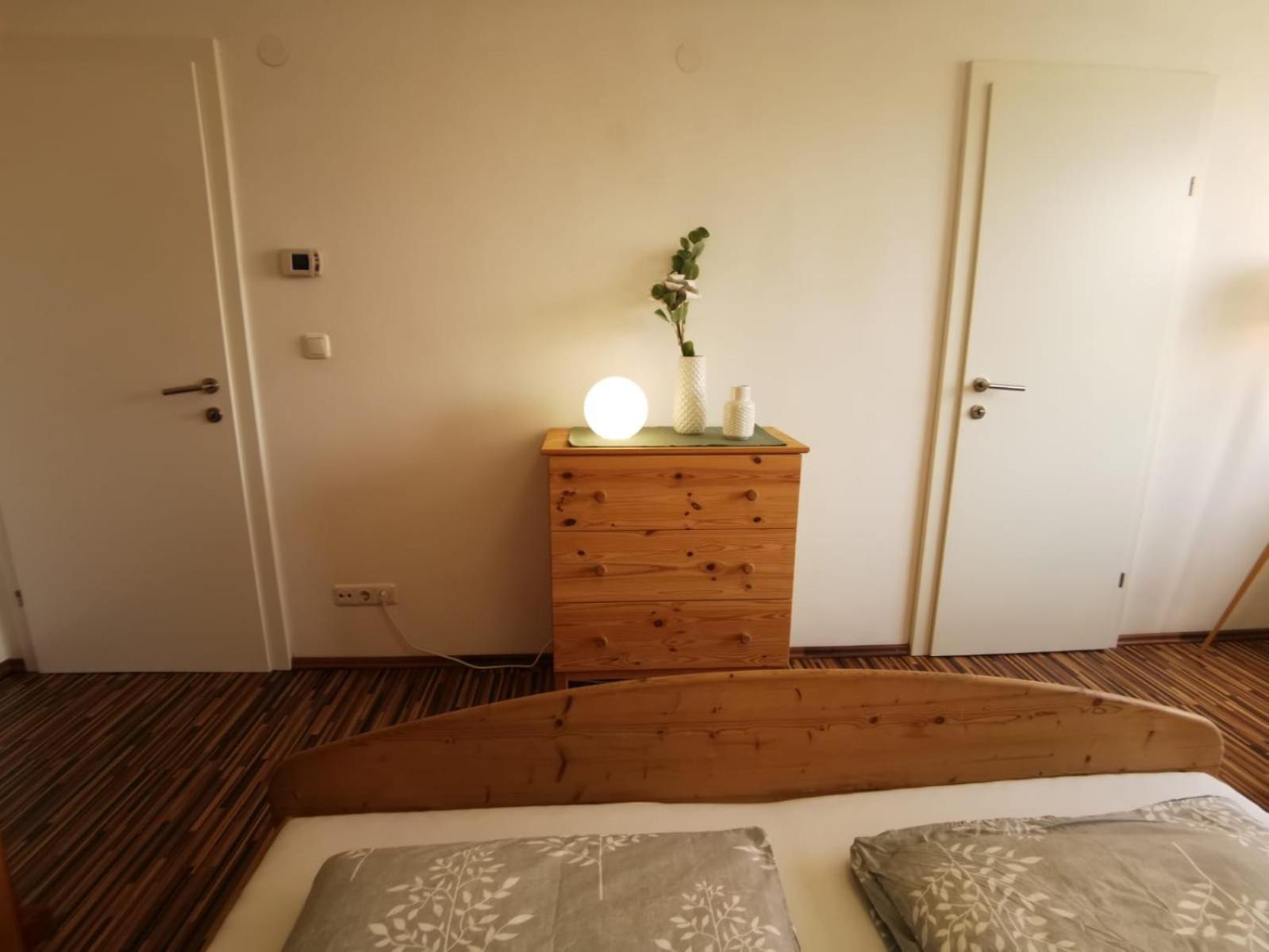 Flataid Apartment Quergasse - Beim Bahnhof Грац Экстерьер фото